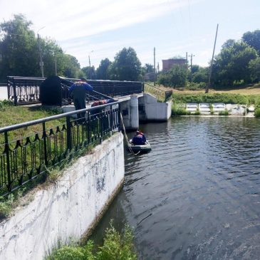 Ремонтні роботи гідротехнічних споруд в руслі Борзенки