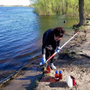 Лабораторія моніторингу вод та ґрунтів Деснянського БУВР здійснила відбір проб води