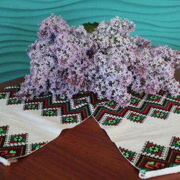 Деснянське БУВР вітає українців з Днем вишиванки!